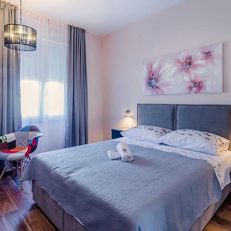 Kalemary's Apartment Zadar Bagian luar foto